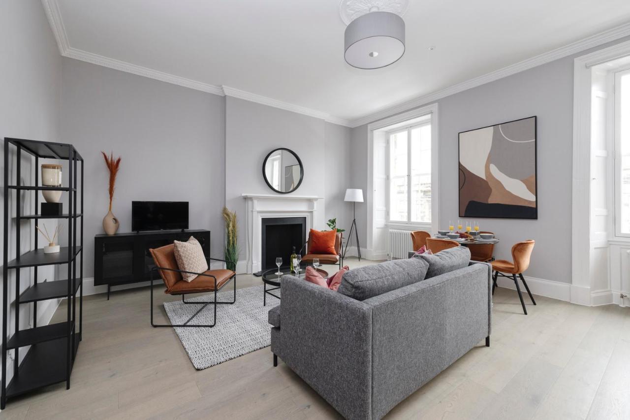 Joivy Luxurious Apt On Notable George Street Edinburgh Exterior photo